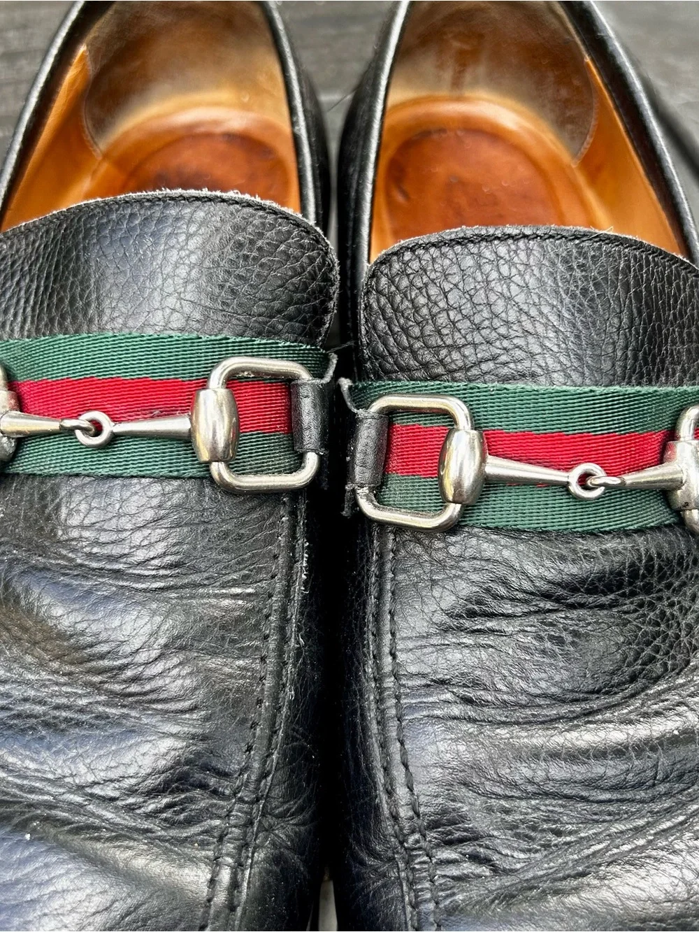 Gucci Black leather horsebit loafer